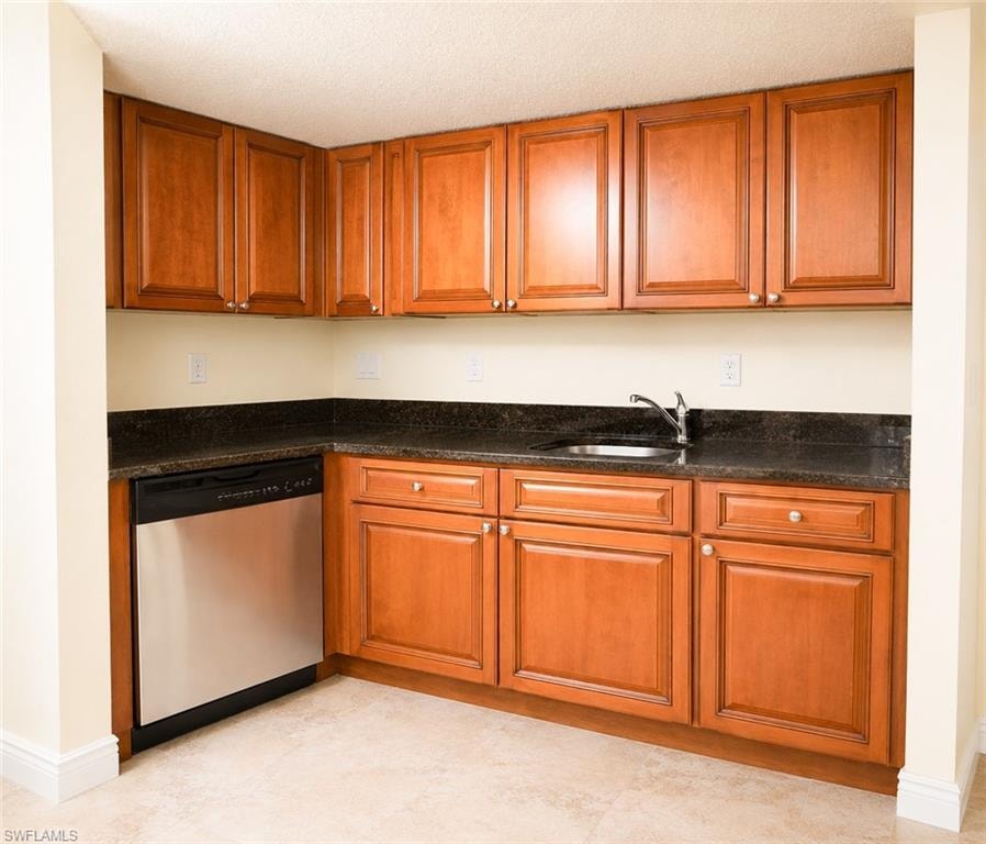 3175 Royalston AVE 105