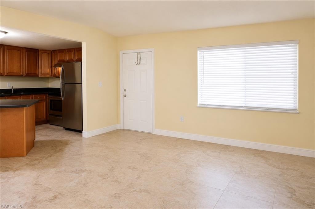 3175 Royalston AVE 105 photo 14