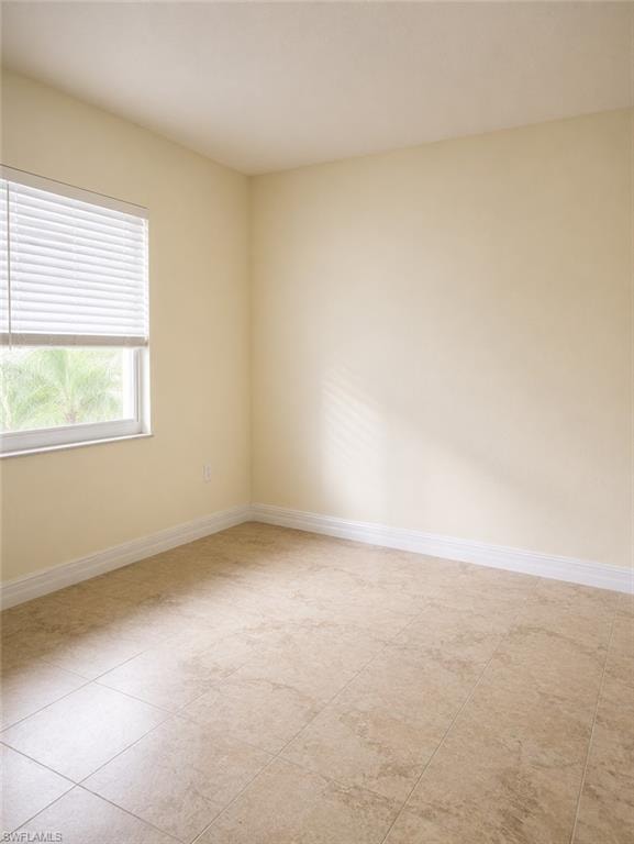 3175 Royalston AVE 105 photo 8