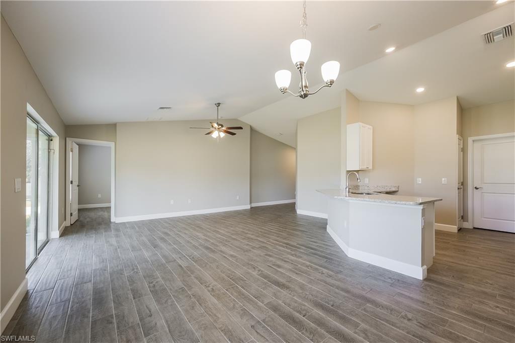 2900 7th ST W