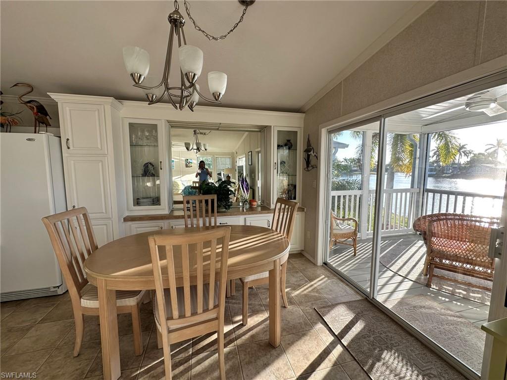 1197 Diamond Lake CIR photo 12