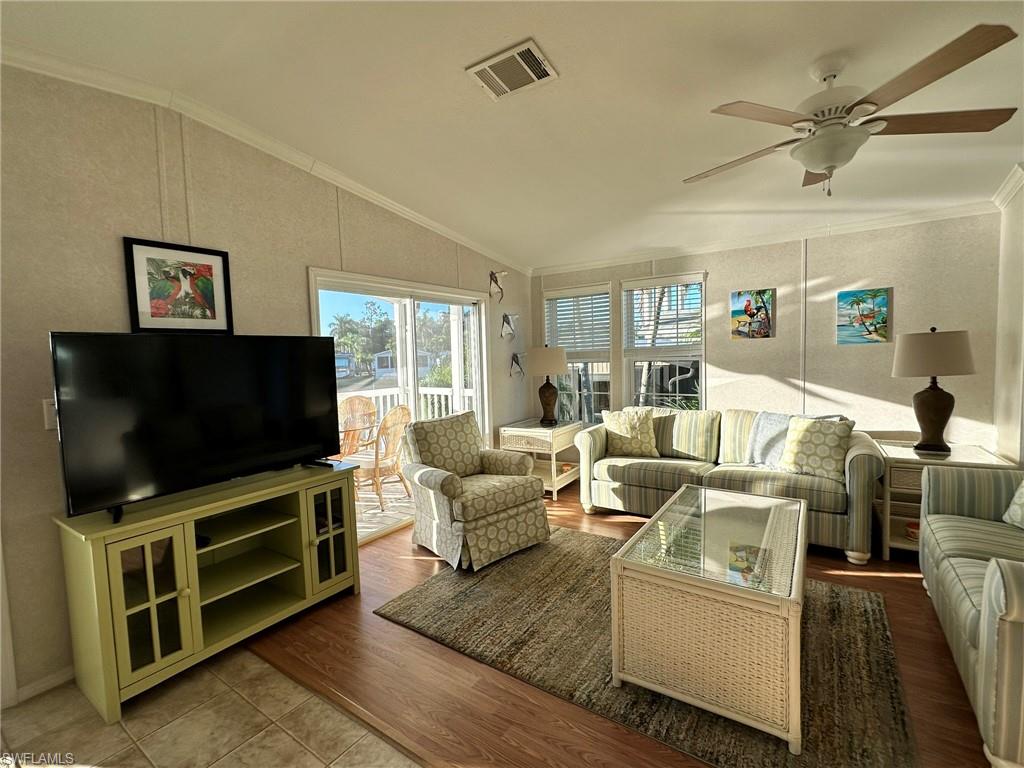 1197 Diamond Lake CIR photo 9