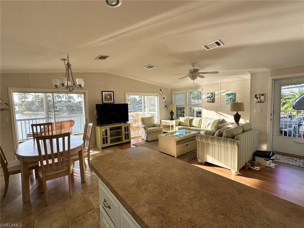 1197 Diamond Lake CIR photo 10