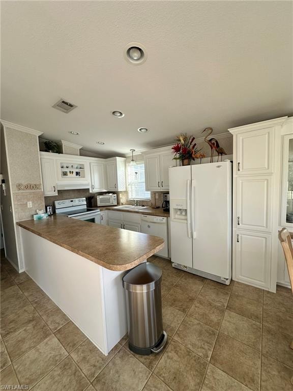 1197 Diamond Lake CIR photo 11