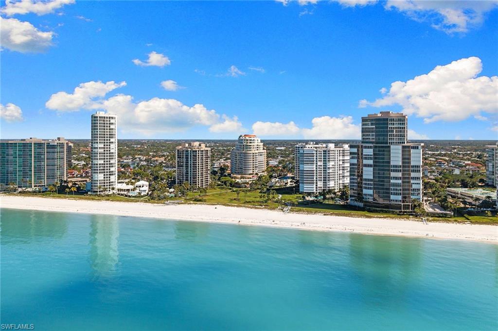 4501 Gulf Shore BLVD N 405