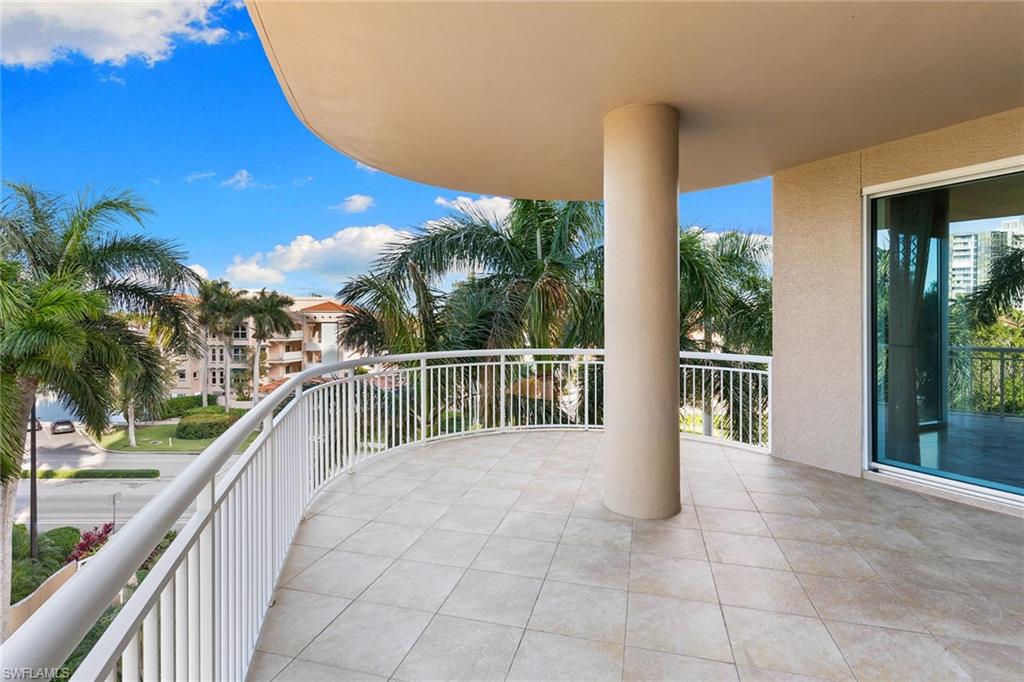 4501 Gulf Shore BLVD N 405 photo 8