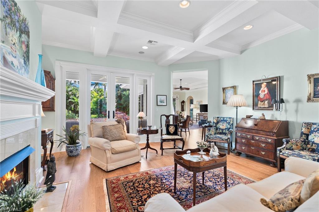368 Hawser LN photo 7