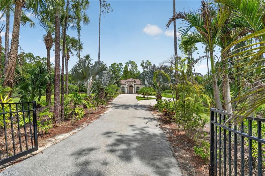 Private and picturesque Home on 2.27 acres, 100 % Upland lot