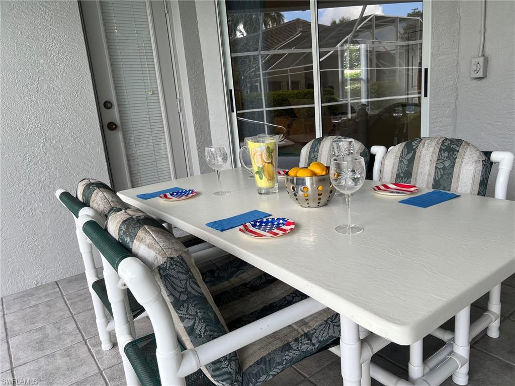 Lanai Dining