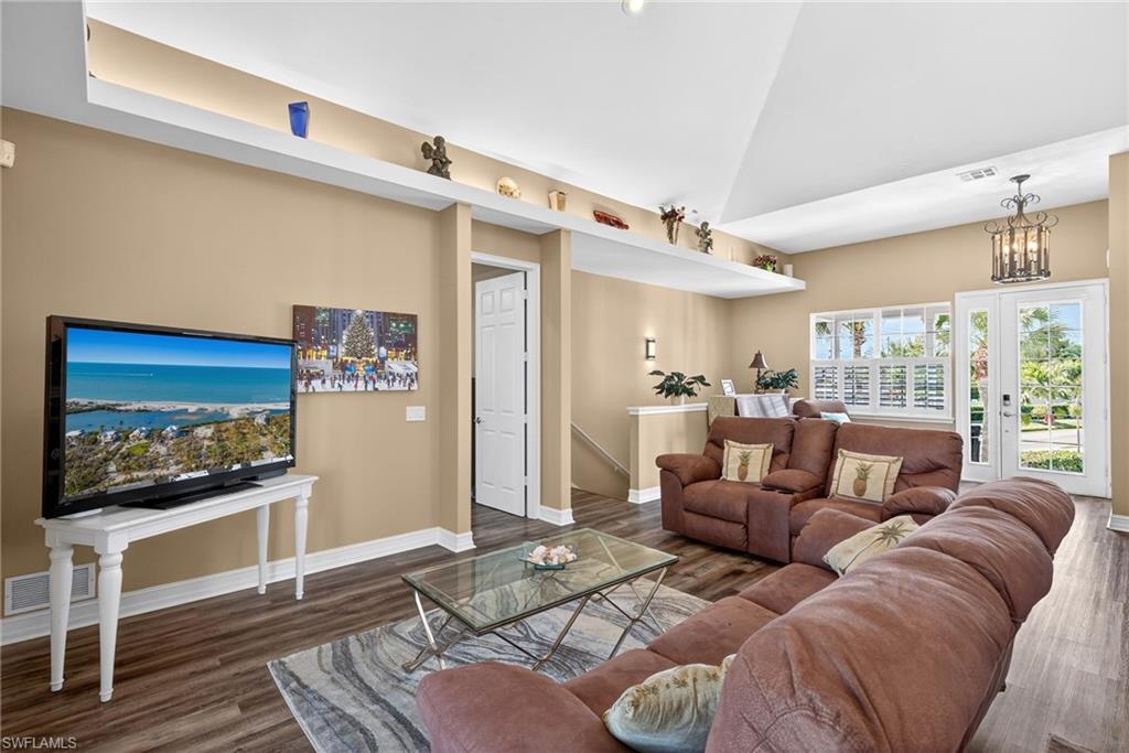27310 Patrick ST photo 12