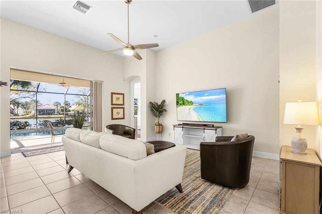 vaulted tall ceilings in living room