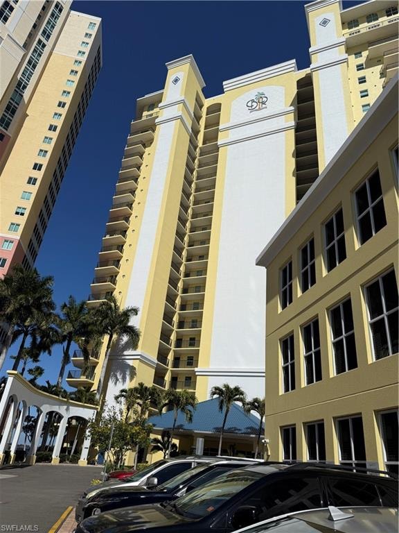 View of apartment building / complex