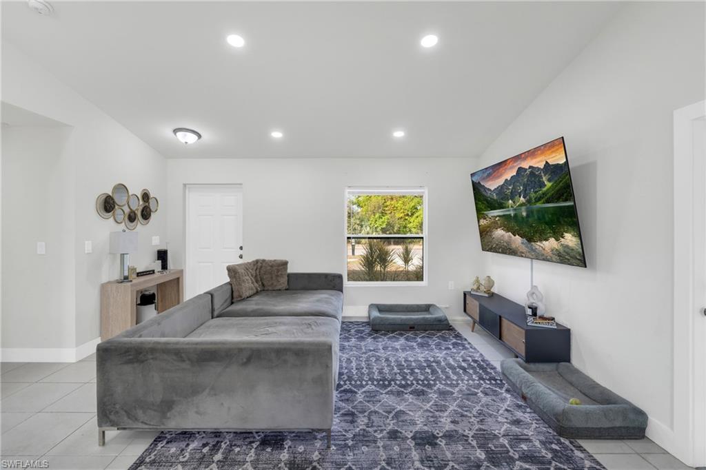 1327 NE 12th AVE