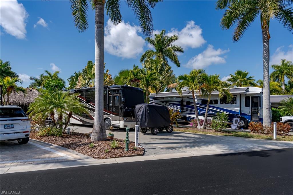 13580 Snook CIR photo 17