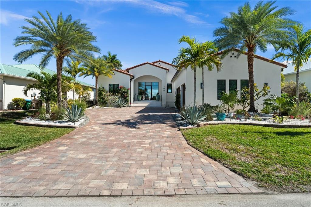 5661 Riverside DR photo 37