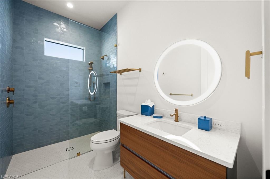 5661 Riverside DR photo 31