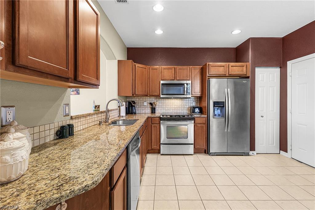 3343 Dandolo CIR