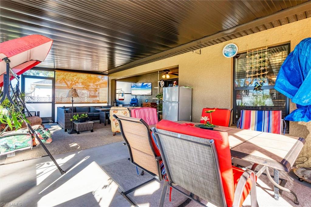View of patio / terrace featuring outdoor lounge area