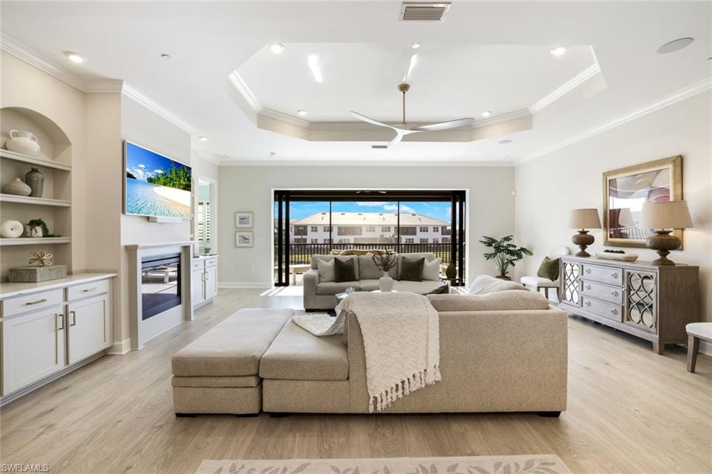 15336 Lucerna ST 203
