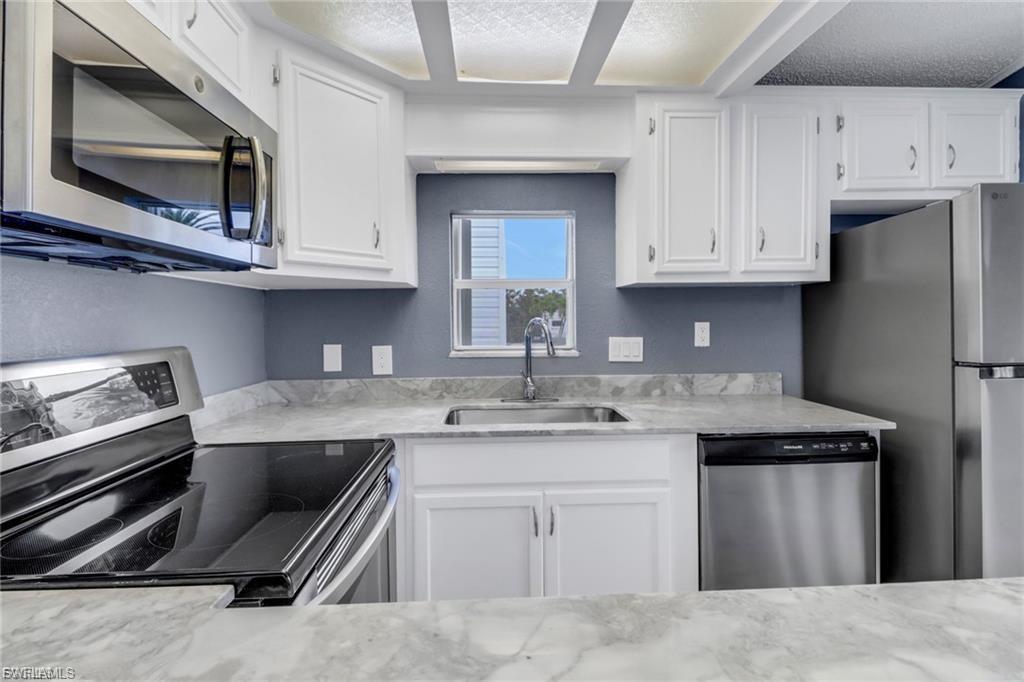 19681 Summerlin RD 354 photo 10