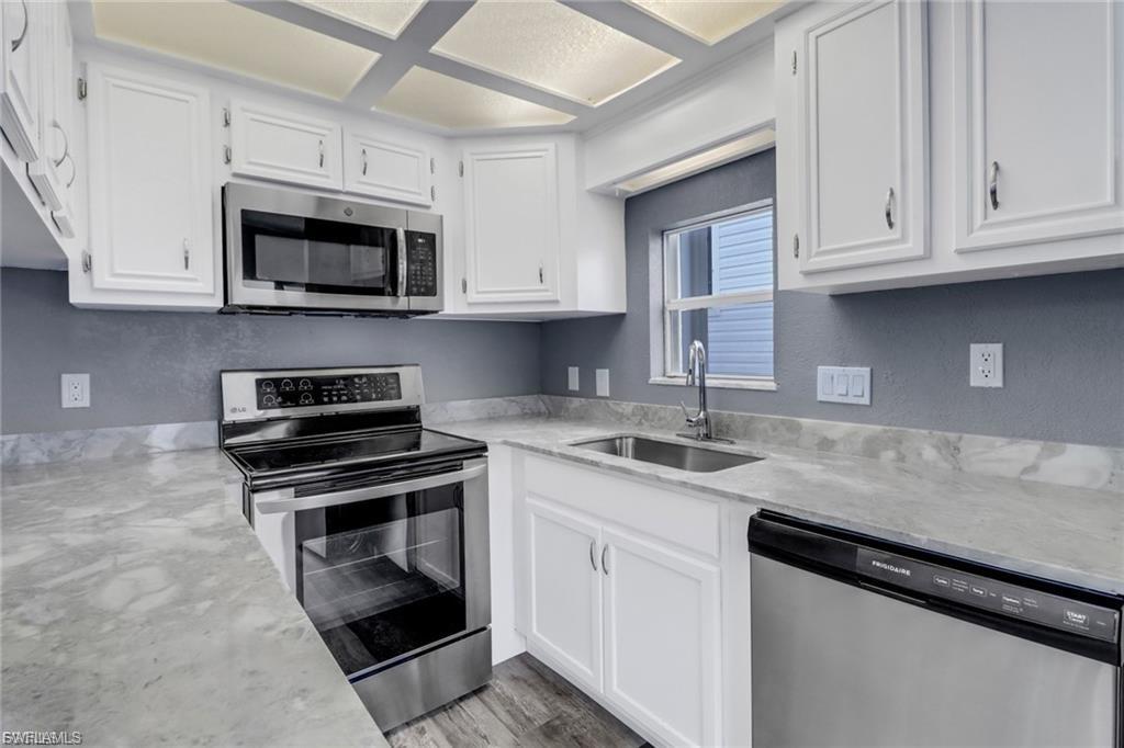 19681 Summerlin RD 354 photo 11