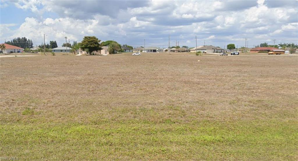View of green lawn