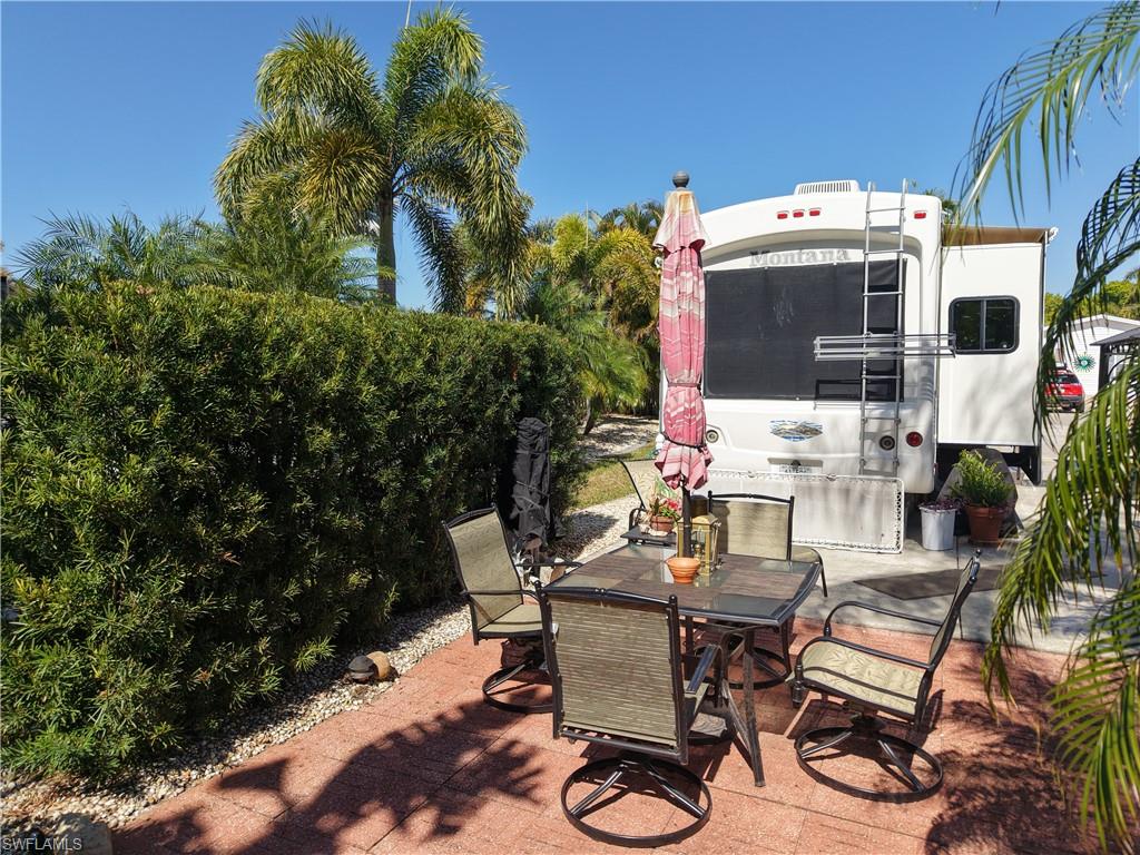 View of patio / terrace with outdoor dining area