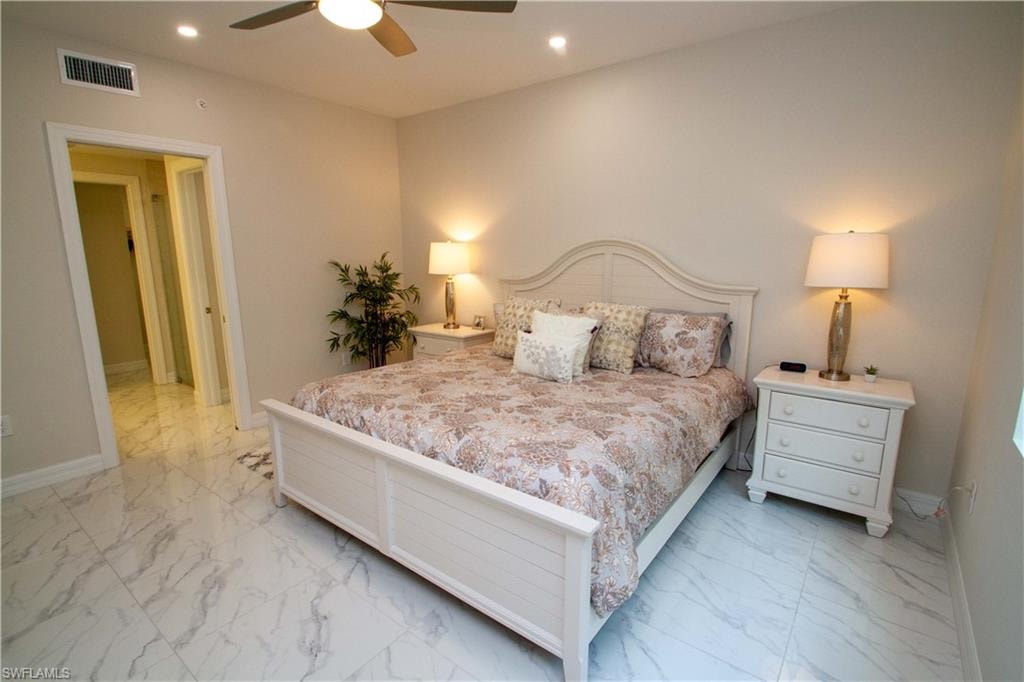 244 Indies DR E 101 photo 12