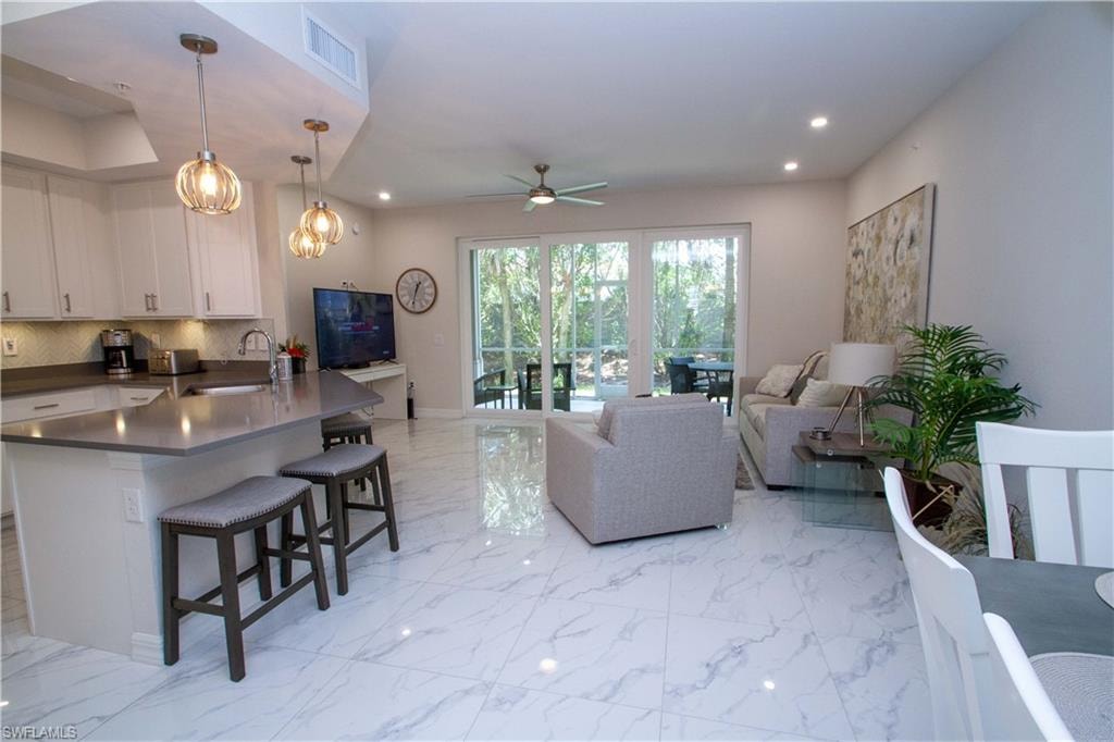 244 Indies DR E 101