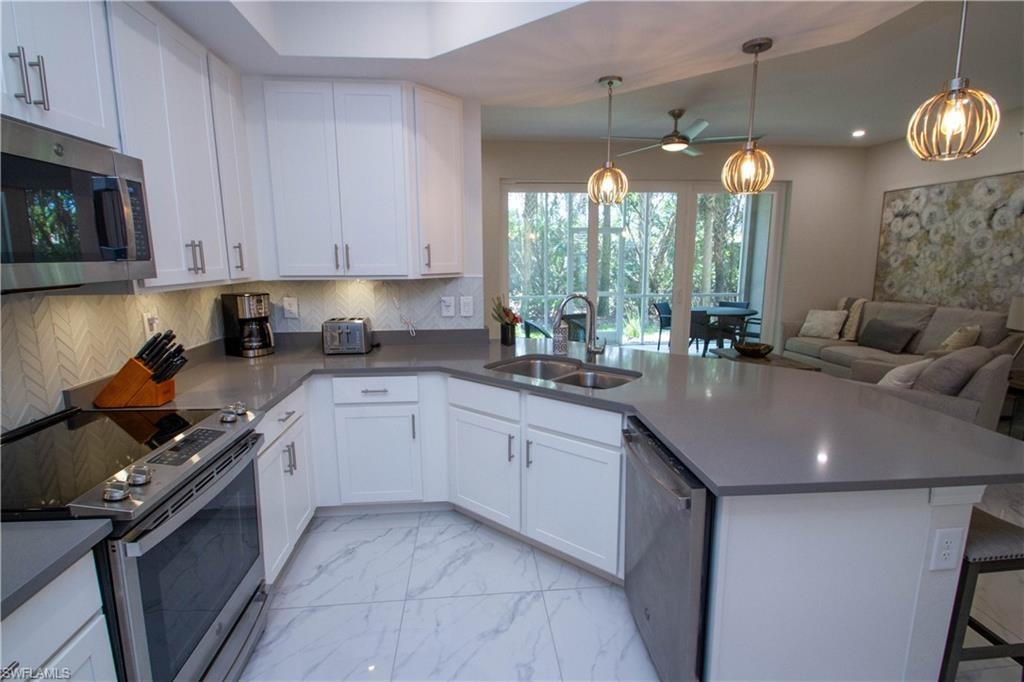 244 Indies DR E 101 photo 9