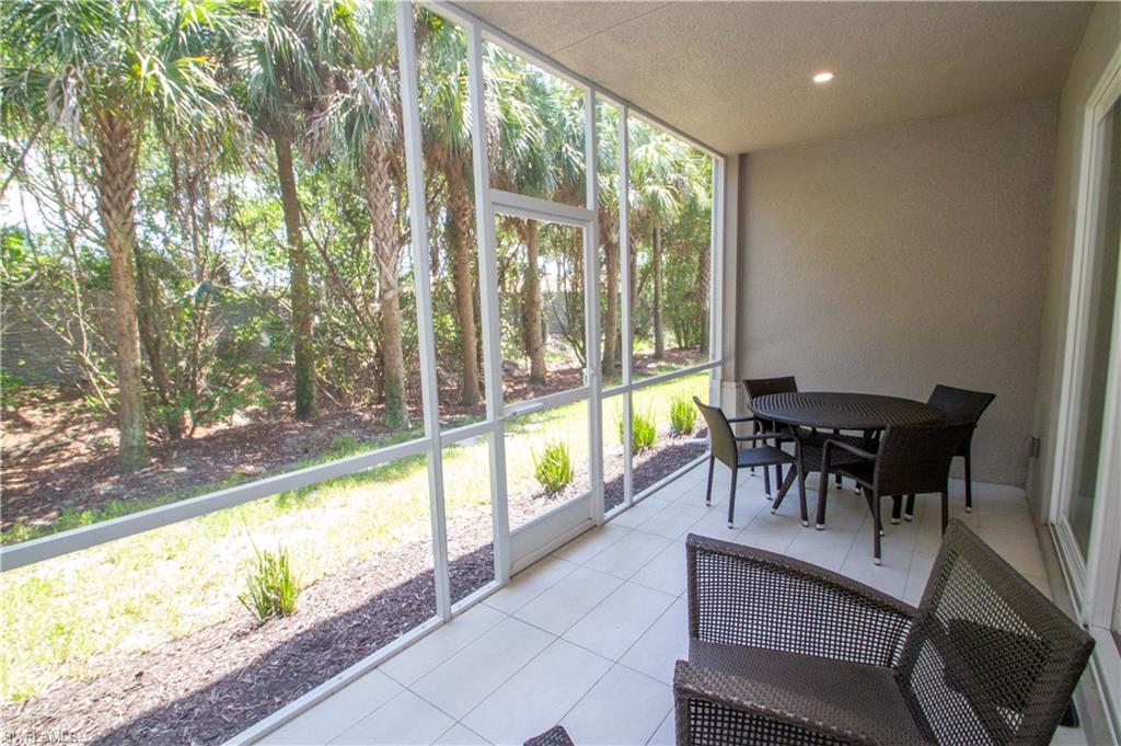 244 Indies DR E 101 photo 29