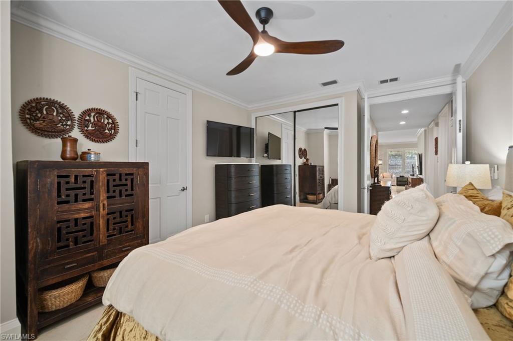 261 Colonade CIR 2701 photo 27