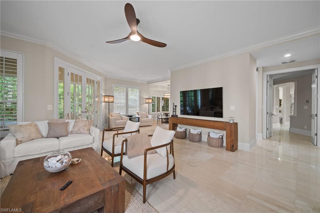 261 Colonade CIR 2701 photo 6