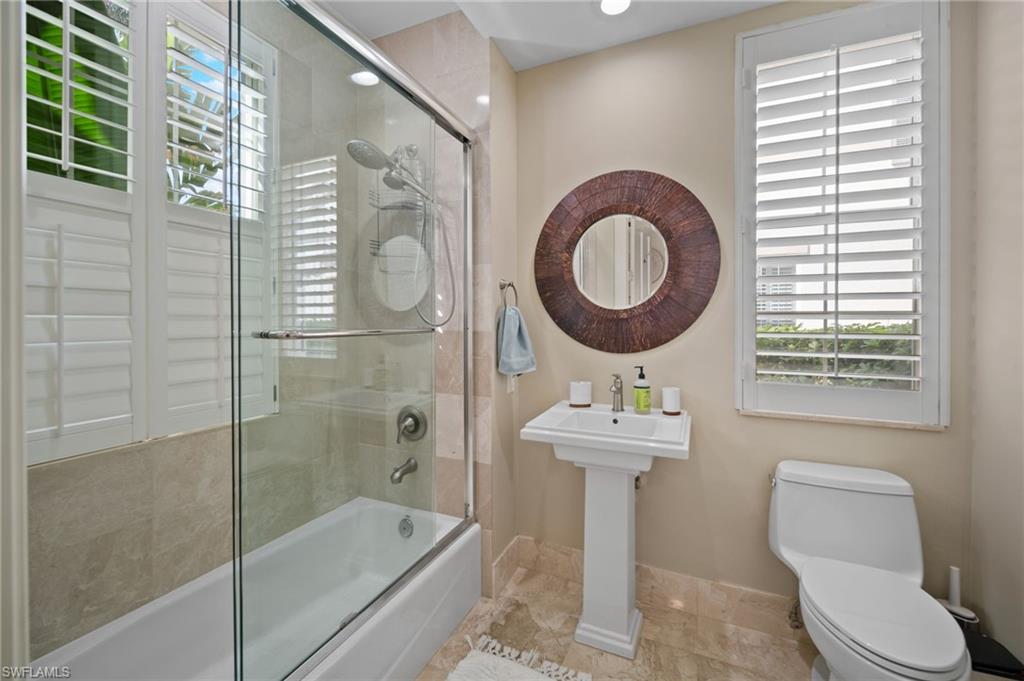 261 Colonade CIR 2701 photo 28
