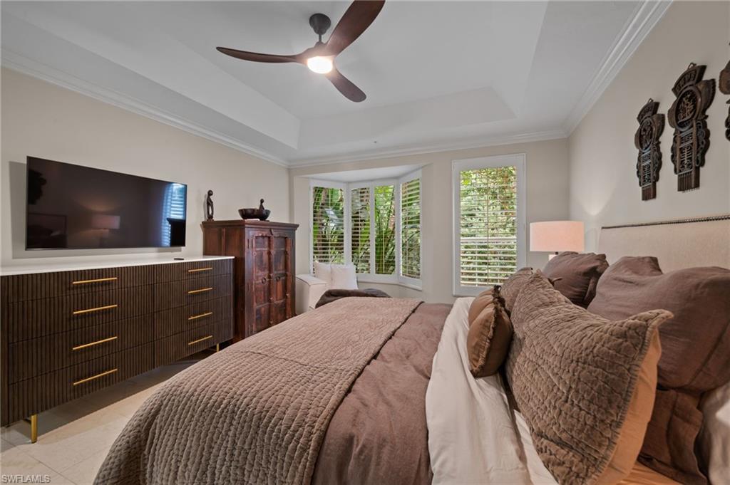 261 Colonade CIR 2701 photo 18