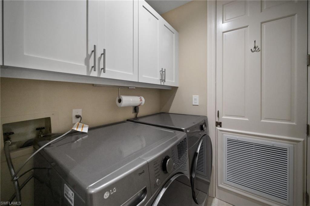261 Colonade CIR 2701 photo 35