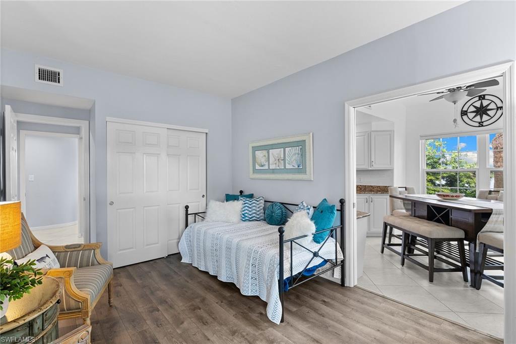 Den/Guest Room with Day Bed