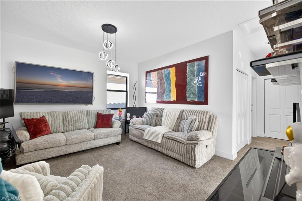 5585 Cobalto WAY photo 13