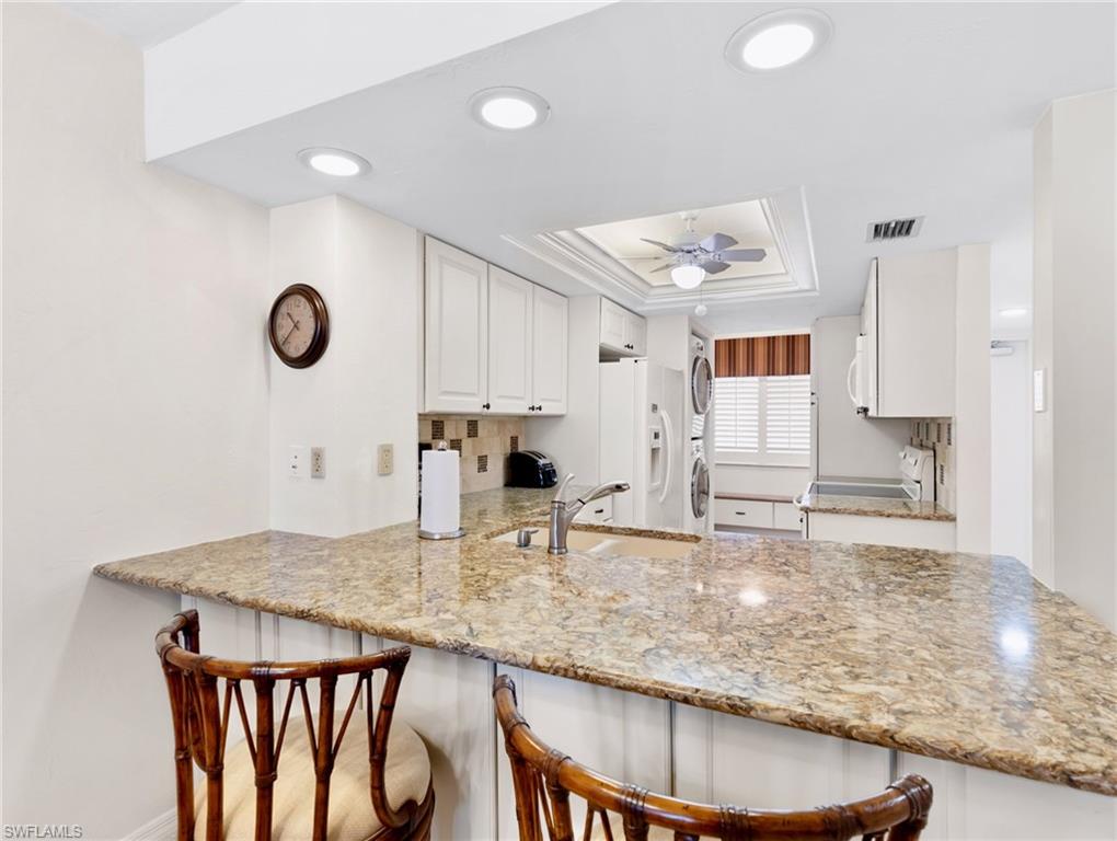 7500 Estero BLVD 203 photo 14