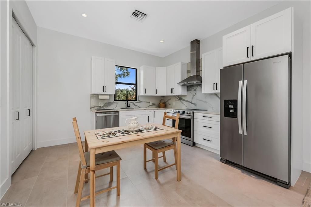 GUEST HOUSE KITCHEN