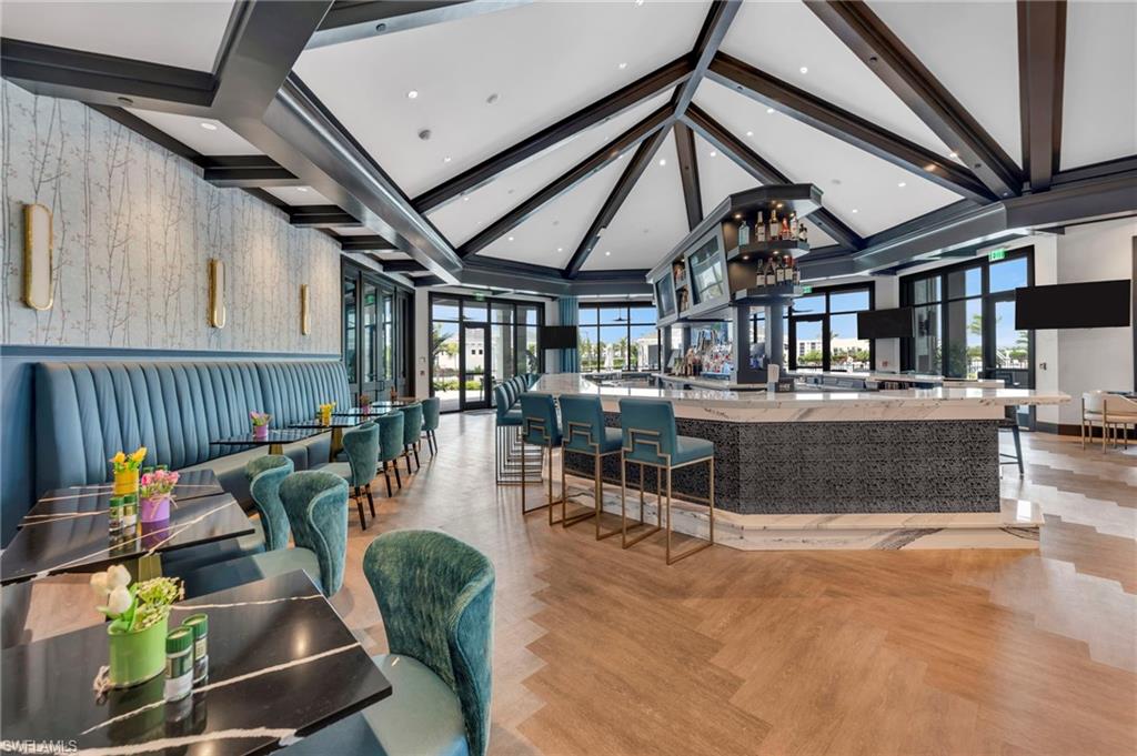 Clubhouse Bar and Restaurant