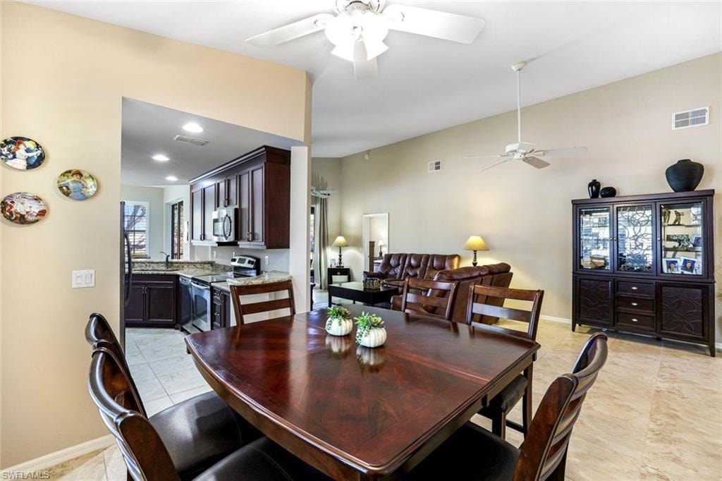 2033 Crestview WAY 104 photo 6