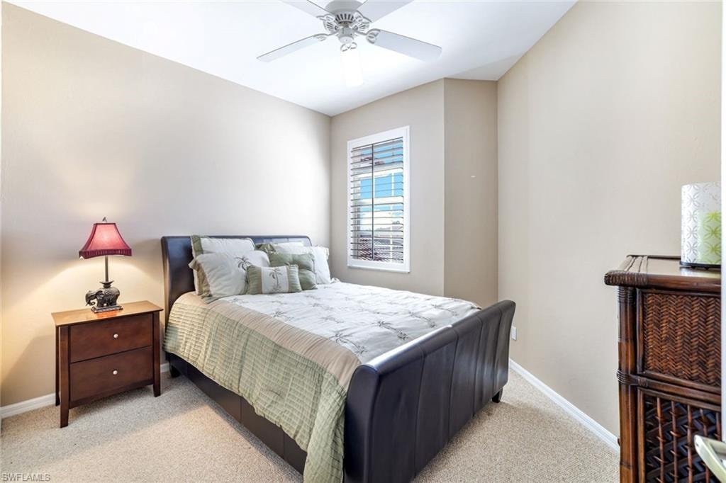 2033 Crestview WAY 104 photo 12