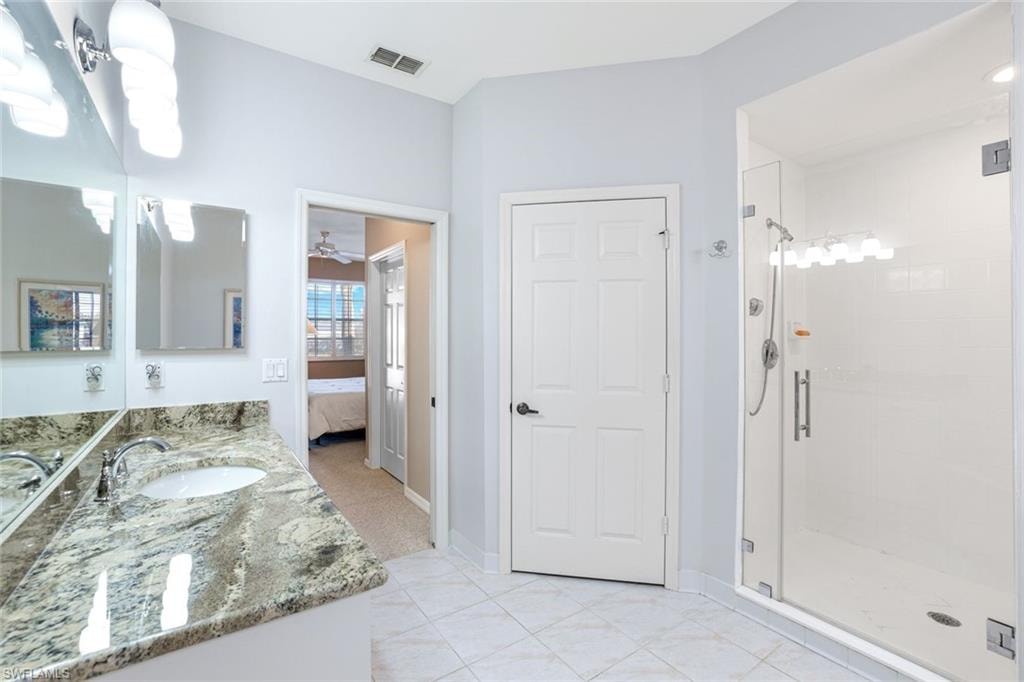2033 Crestview WAY 104 photo 10