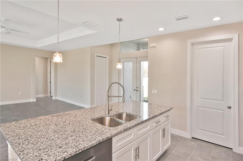 2504 NW 9th AVE photo 13