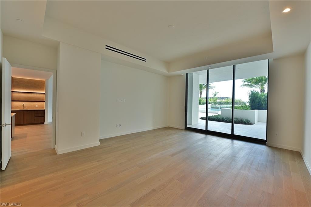 5100 SEAGRASS BLVD #105 BLVD photo 13