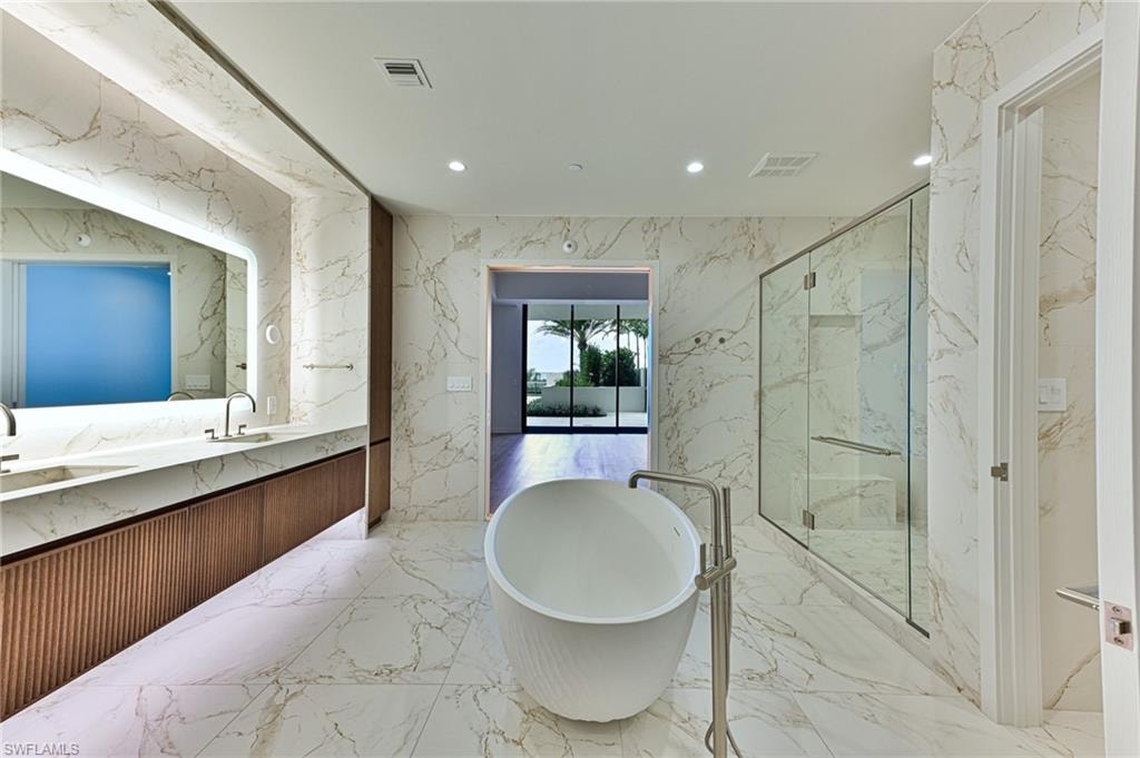 5100 SEAGRASS BLVD #105 BLVD photo 16