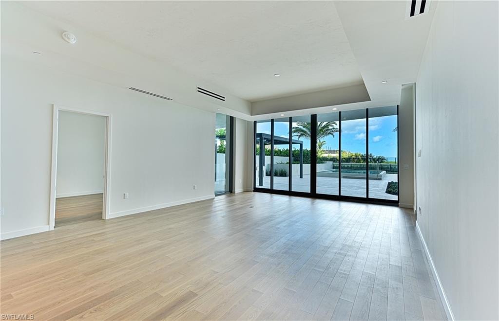 5100 SEAGRASS BLVD #105 BLVD photo 9
