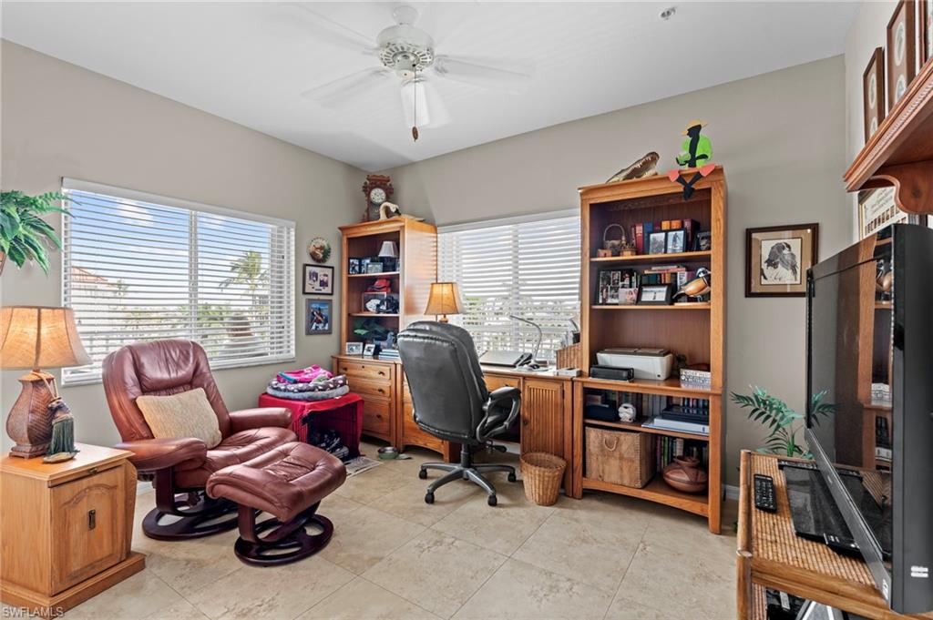 870 Collier CT 406 photo 8