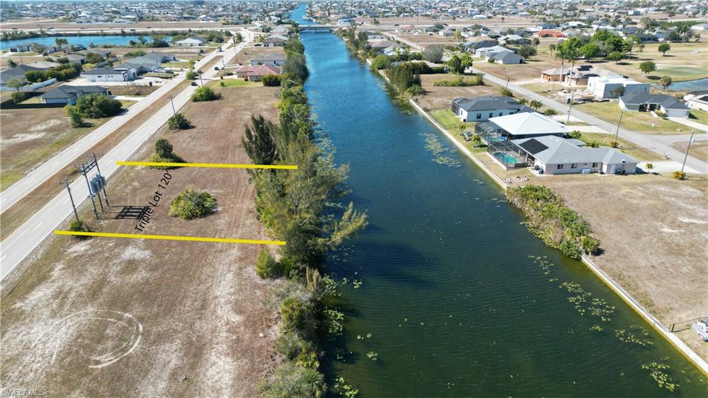 2841 & 2839 Diplomat PKWY W photo 6